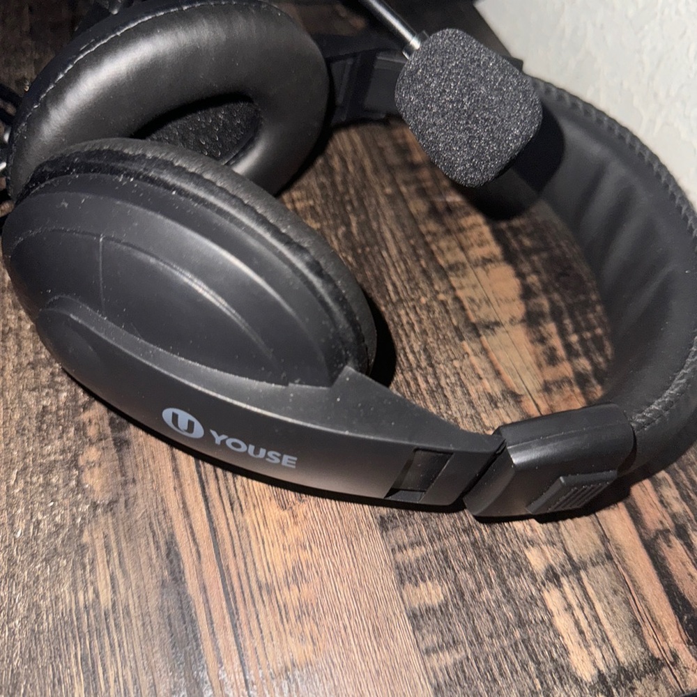 Youse Headphones with Built in Mic